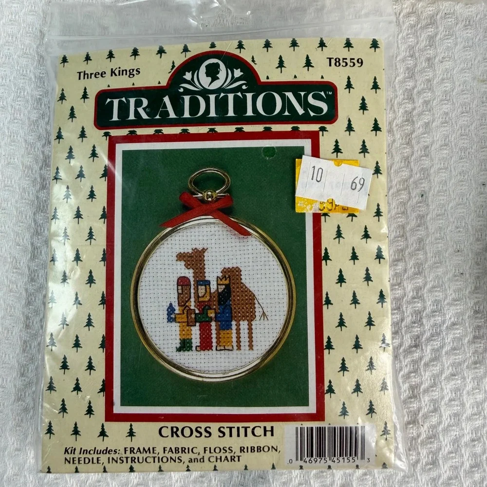 VTG Christmas Cross Stitch Kits Bundle of 3 WonderArt Santa Traditions Holiday